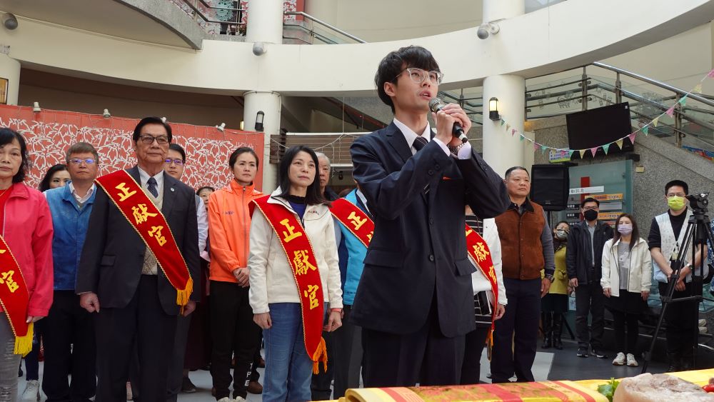 體驗客式綠生活 新北天穿日2/16歡迎來〈尞〉 1 《圖說》傳統祭天儀式,祈求新的一年平安順利,左三為客家局長林素琴。〈客家局提供〉