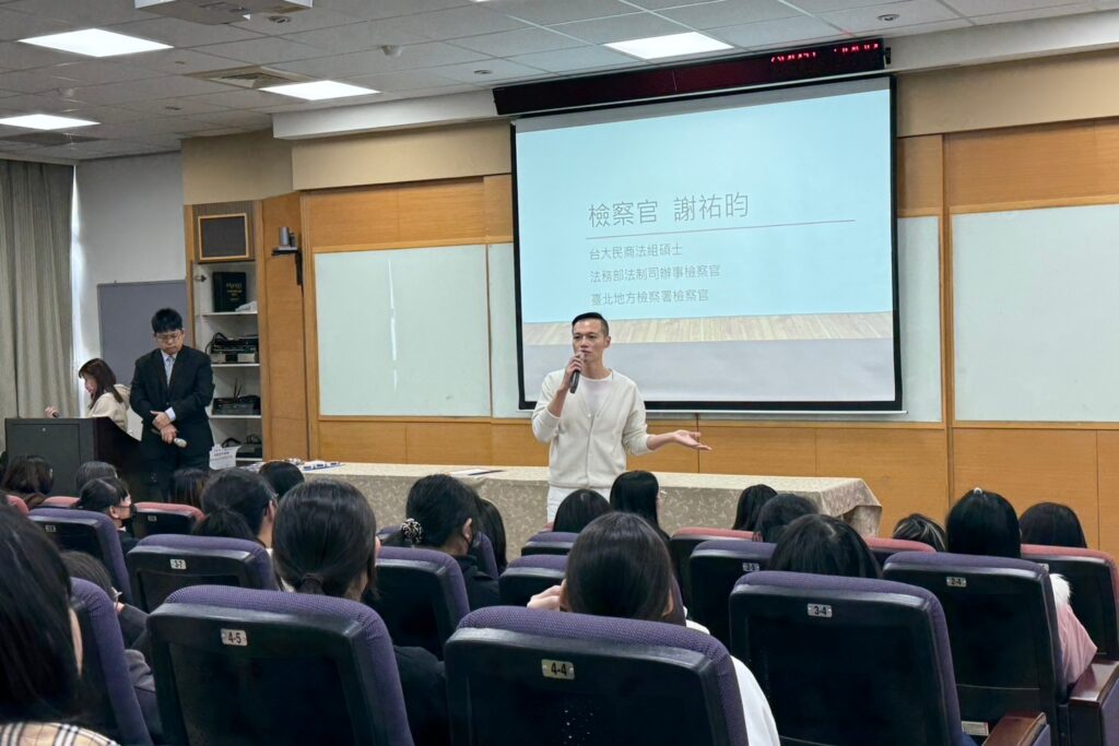 學測成績出爐 檢察官入校宣導兼職涯分享 鼓勵學生提升自我 2 MEITU 20250226 140228339 1024x683 1