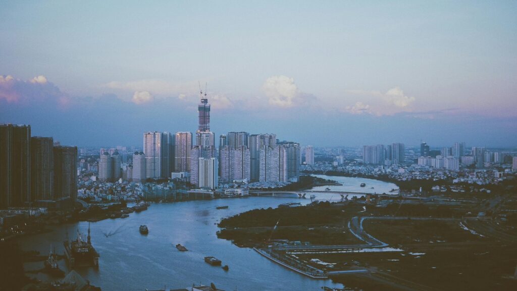 鎖定經濟新南向 財茂周訓財:越南製造業能量大 9 03E5A496E59C8BE79BB4E68EA5E68A95E8B387E698AFE8B68AE58D97E8B2BFE69893E9878DE5BF83 1024x577 1